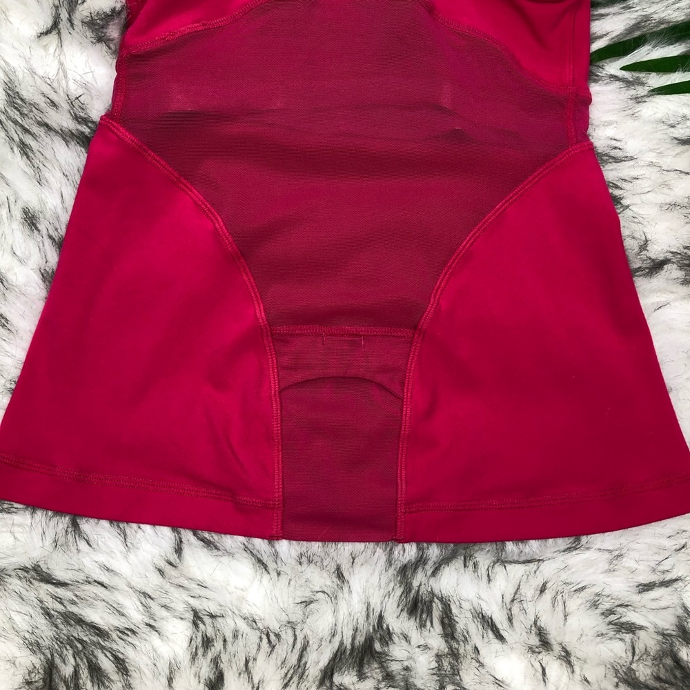 Lululemon Womens Top Hot Pink Size 4 V neck Mesh - Picture 5 of 5